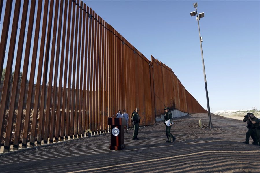 181026-border-wall-ew-212p_78529e537eb99a58988c3cce50f6ef97.fit-1000w